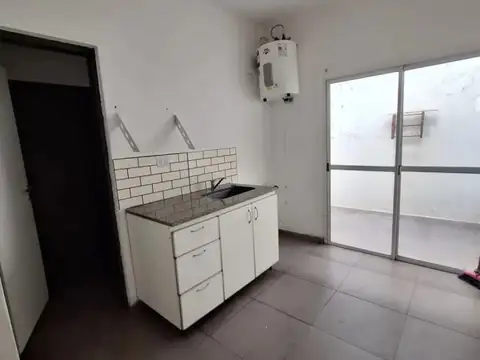 Depto Tipo Casa 2 ambientes con 1 baño
