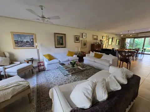 V. DEVOTO CASA 5 AMBIENTES EN IMPECABLE ESTADO