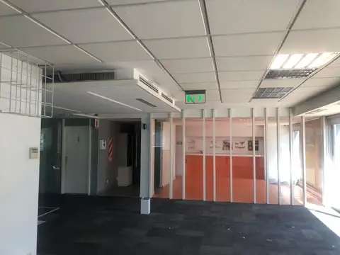 AV CORRIENTES TORRE ASTROS 700