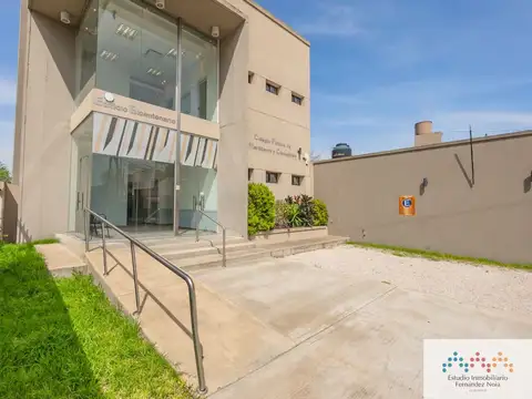 Oficina en Alquiler en Lomas De Zamora, $ 1.800.000