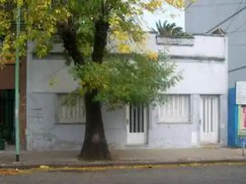 EXCELENTE UBICACION  TERRENO DE 8,66 X 33,60 ZONA E 3 -  291 M2 APTO PARA CONSTRUIR PB y 8 PISOS