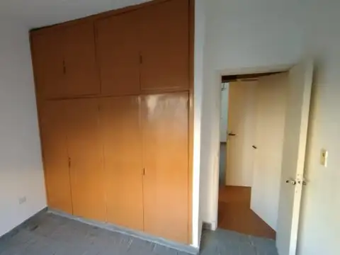 Depto Tipo Casa en Alquiler de 2 dormitorios