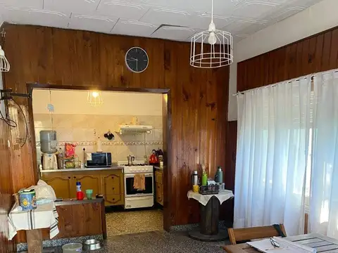 Florentino Ameghino 200