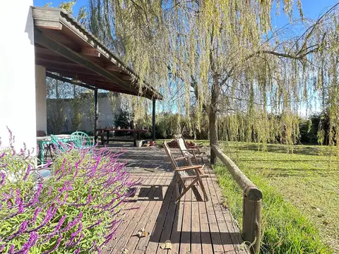 Casa 3 ambientes con 1 baño