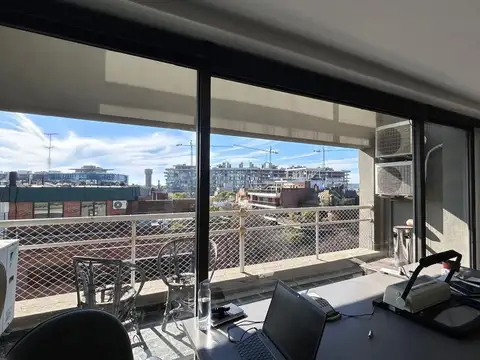 Oficina en Venta con 1 cochera