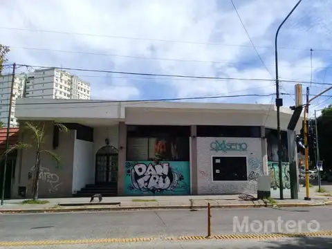 Av Almirante Brown 3001, esquina Esmeralda, Lomas de Zamora