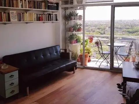 Excelente 2 amb al contrafrente con hermosa vista en piso alto!