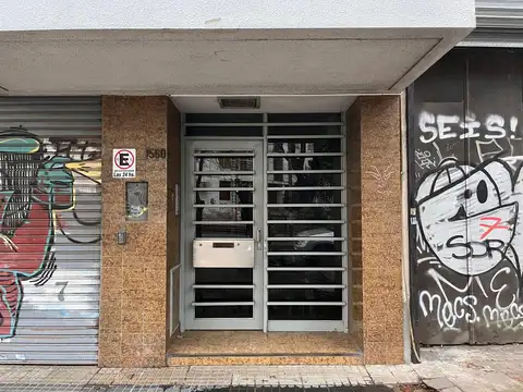 11 e/ 64 y 65 n 1560 Piso 1 Dto 1