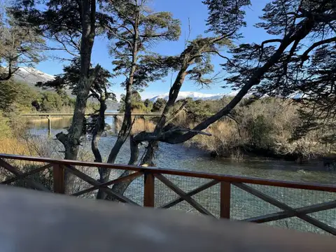 VENTA CASA SAN MARTIN DE LOS ANDES, SOBRE EL RIO QUILLEHUE