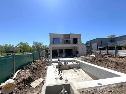 Casa  en Venta en Santo Tomas, Derqui, Pilar