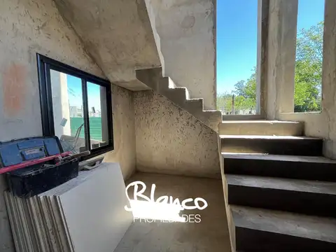 Casa 4 ambientes con 3 baños