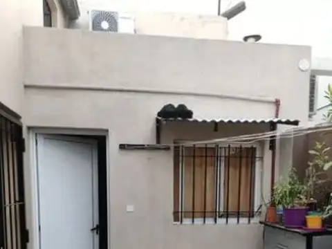 Depto Tipo Casa en Venta de 4 dormitorios