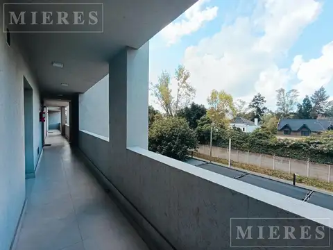 Departamento en Alquiler con 2 cocheras