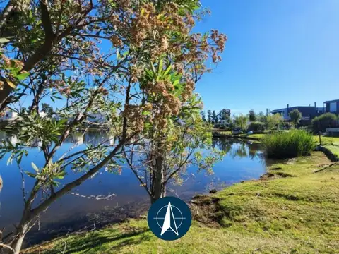 Lote al lago en venta en Santa Ana. Villanueva. Tigre