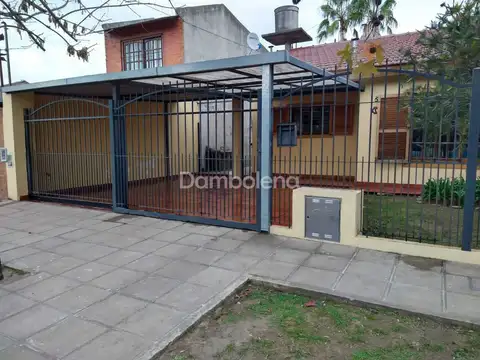 Casa  en Venta ubicado en Paso del Rey, Moreno
