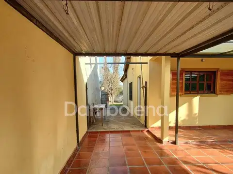 Casa  en Venta ubicado en Paso del Rey, Moreno