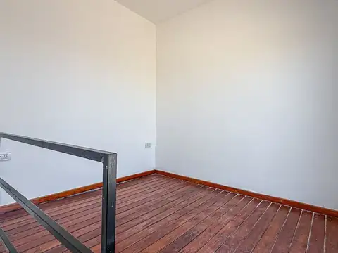 Depto Tipo Casa 2 ambientes con 1 baño
