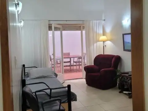 Lamadrid 2200, Piso pb