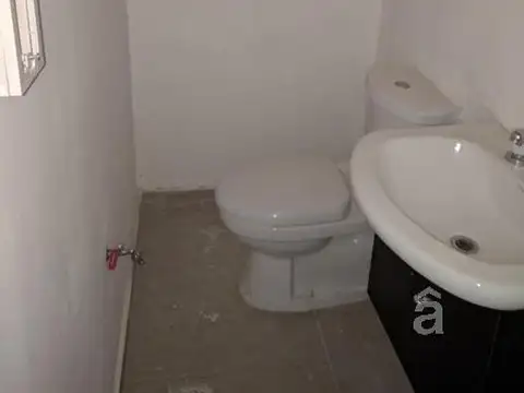 Local en Alquiler en Villa Ballester, $ 650.000