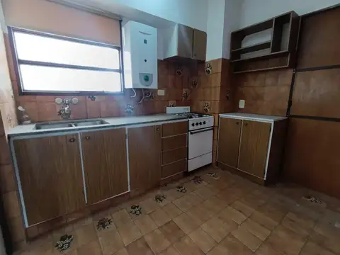 Departamento 5 ambientes con 1 baño