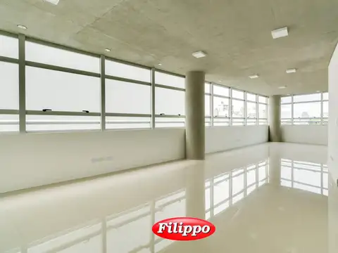Venta con renta: Oficina premium 68m2 · Cochera fija  2 bauleras · Seg. 24 horas