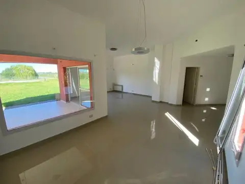 Casa en Venta en Fincas Del Sur, USD 450.000