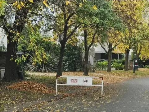 Casa en Alquiler de 4 dormitorios