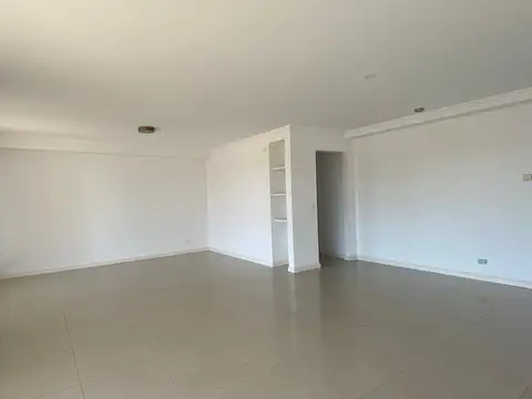 Av. del Puerto al 300