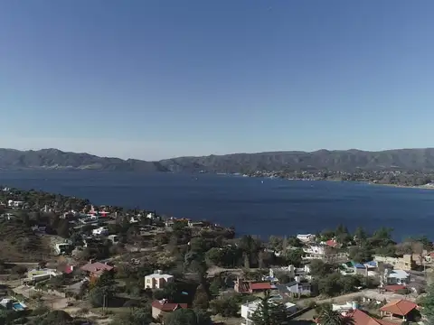 Casa en Venta en Villa Del Lago, USD 300.000