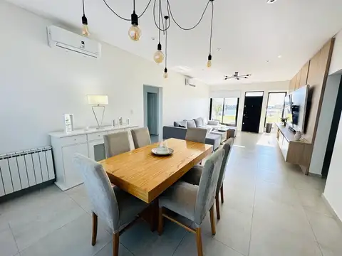 Casa en Venta al Este