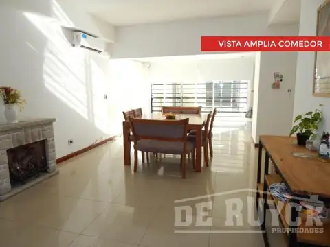 Casa 4 ambientes con 4 baños