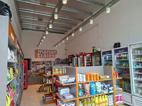 Local en Venta en Colinas De Manantiales, USD 230.000