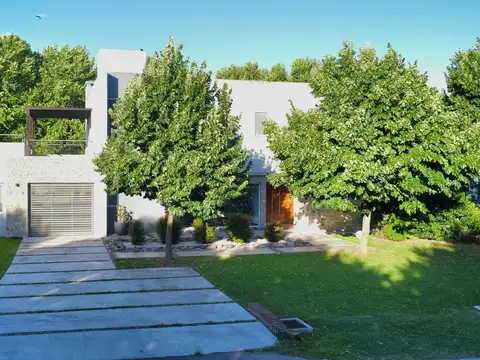 Casa en venta en Club de Campo El Nacional, General Rodriguez