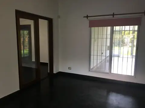 Quinta en Venta con 2 cocheras