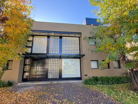 Casa en Venta en Barrio Privado Los Sauces, Pilar – Apto Crédito