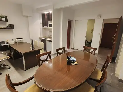 Retasado ! Venta Planta Baja 2 Ambientes y Medio Consultorio Oficina Estudio Profesional en Belgrano con Patio