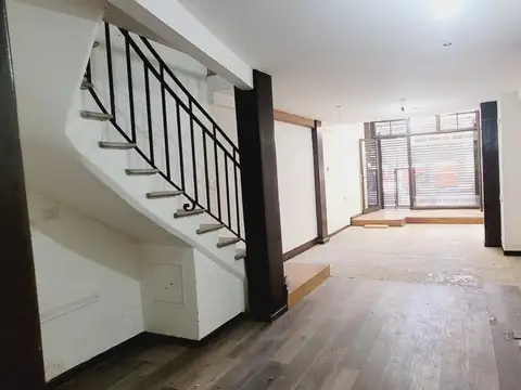 Local en Alquiler 70 años