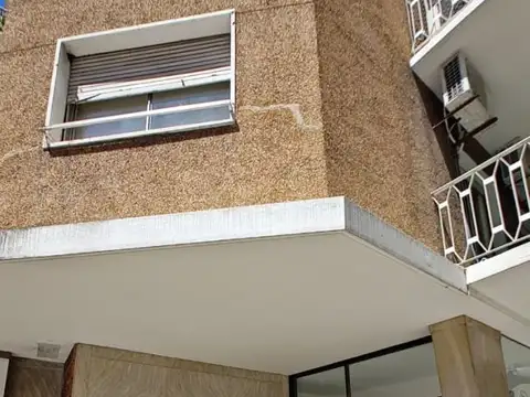 Oficina en Alquiler al Este