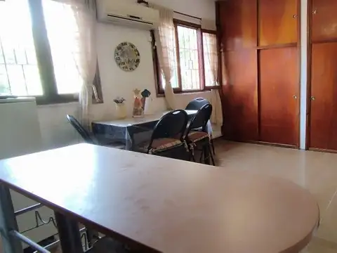 Calle 304 100, Piso 1