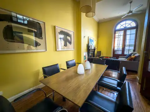 PH - Venta - Congreso - 1° piso por escalera -5 ambientes con entrada independiente y terraza