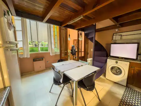 Depto Tipo Casa en Venta de 4 dormitorios