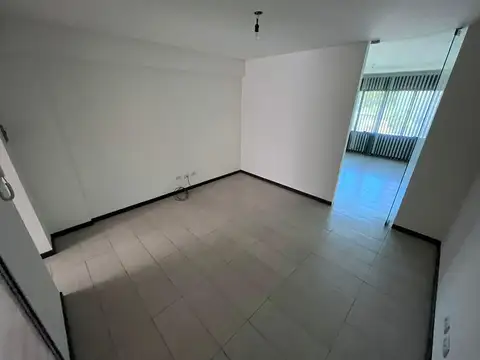 BALCARCE AL 1500 - VENTA OFICINA EN ROSARIO