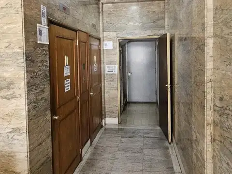 Santiago Del Estero 200 piso 1ro Oficina