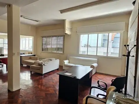 Santiago Del Estero 200 piso 1ro Oficina