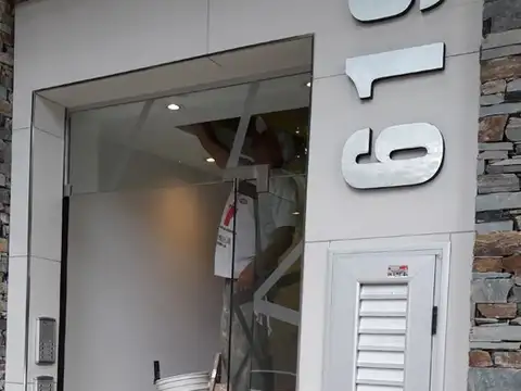 COMODO DEPARTAMENTO DE 2 AMBIENTES A ESTRENAR CON VISTA AL FRENTE Y CONTRAFRENTE