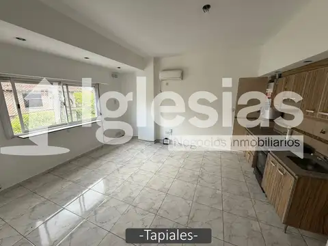 Departamento de 2 ambientes en alquiler en Tapiales
