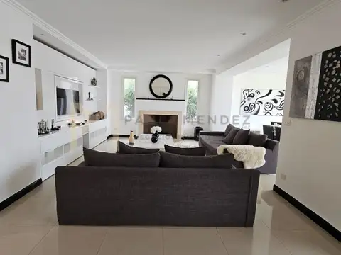 av de los lagos 5800