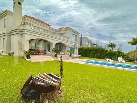 Casa Chalet  en Venta en Los Castores, Nordelta, Tigre