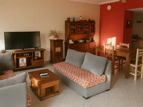 Depto Tipo Casa en Venta de 5 ambientes