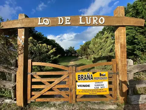 HERMOSO CHALET FRENTE AL MAR - LOTE DE 1260 Mts- PLAYA GRAND